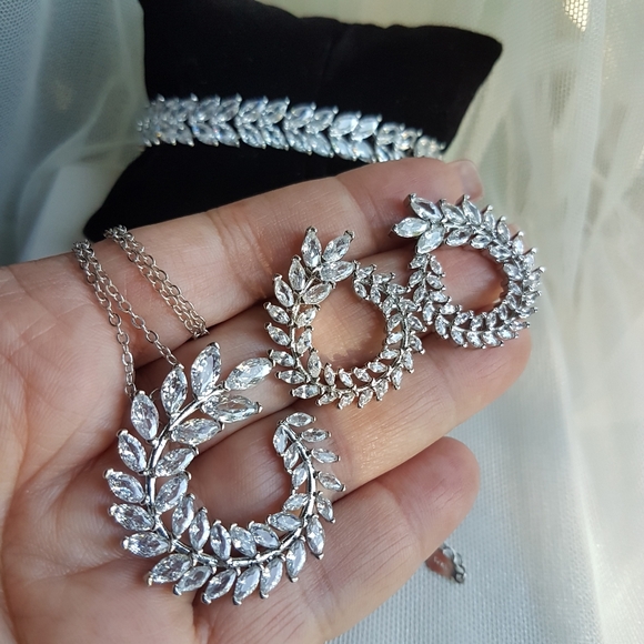 Swarovski Elements 925 Sterling Silver Double Row Marquis Tennis Bracelet NEW - Picture 6 of 17